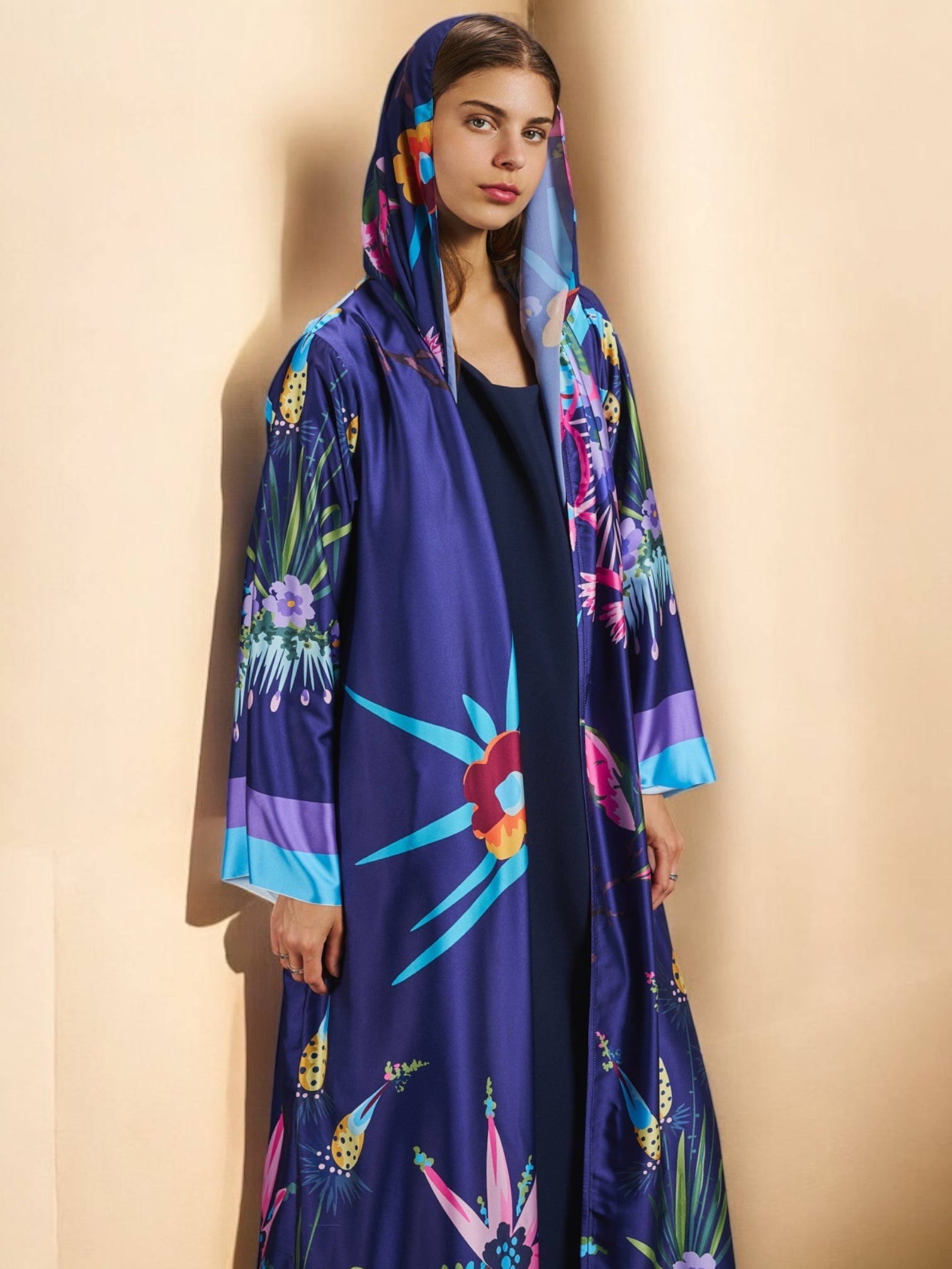 RAMADAN25LOOKA15 ABAYA - THE ORPHIC - MIRA Y MANO
