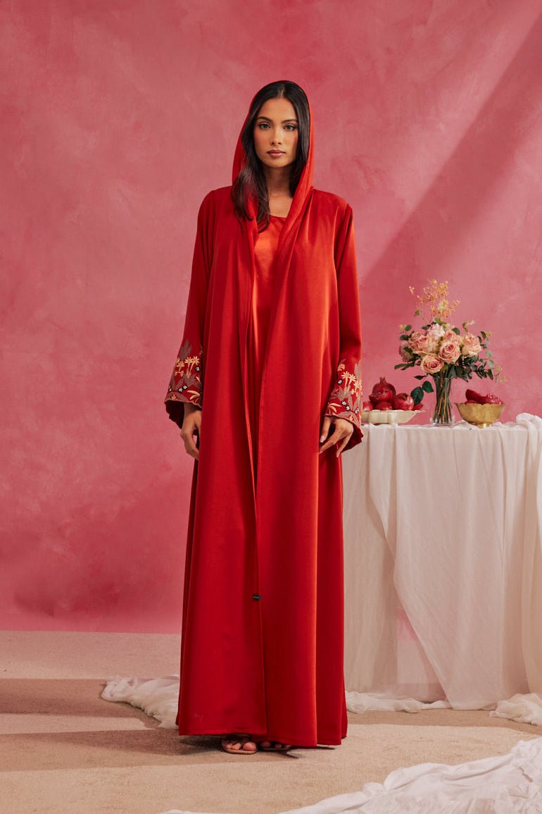 RAMADAN26LOOK07 ABAYA - THE ORPHIC - MIRA Y MANO