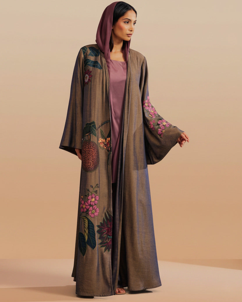 RAMADAN26LOOK09 ABAYA - THE ORPHIC - MIRA Y MANO