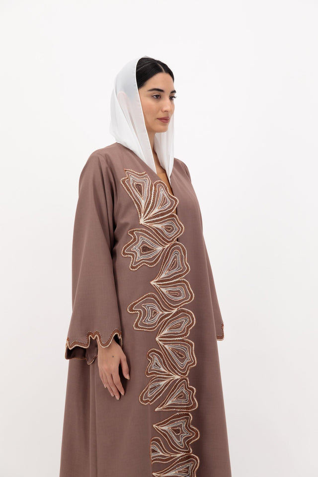 SUMMER24LOOKA04 ABAYA - THE ORPHIC - MIRA Y MANO