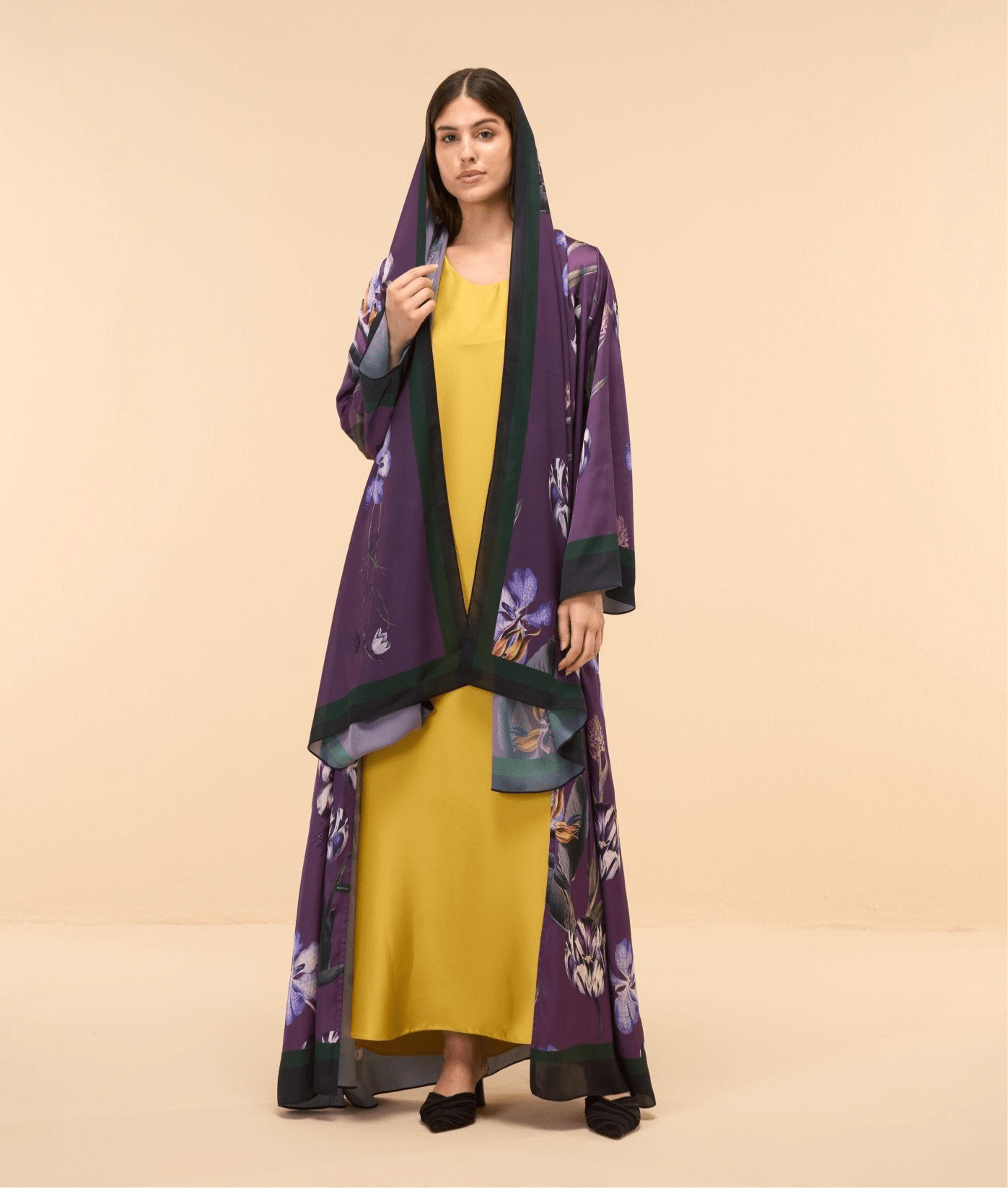 SUMMER25LOOK13 ABAYA - THE ORPHIC - MIRA Y MANO