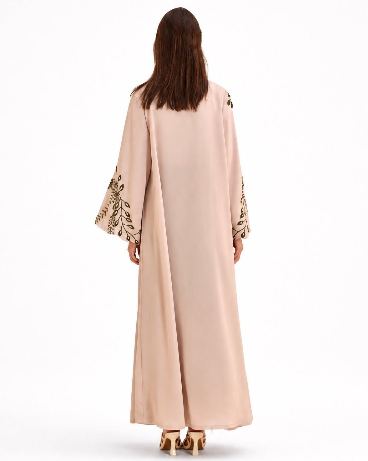 SUMMER26LOOK10 - Beige Crepe Abaya - THE ORPHIC - MIRA Y MANO
