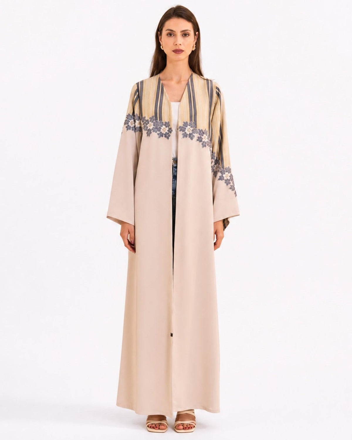 SUMMER26LOOK13 – عباية كريب بيج – صورة المنتج 1