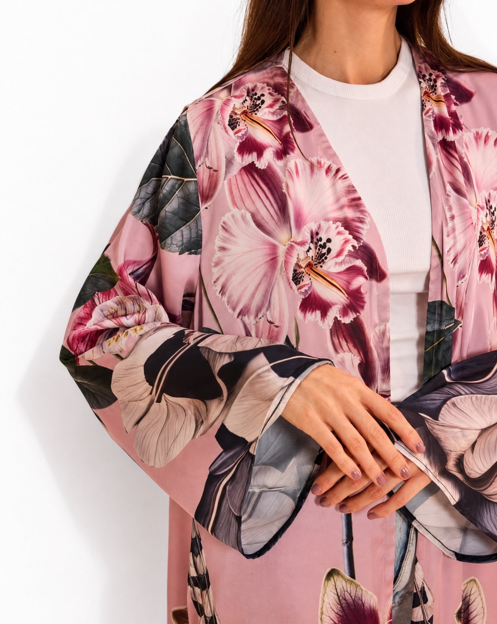 SUMMER26LOOK17 - Printed Silk Abaya - THE ORPHIC - MIRA Y MANO