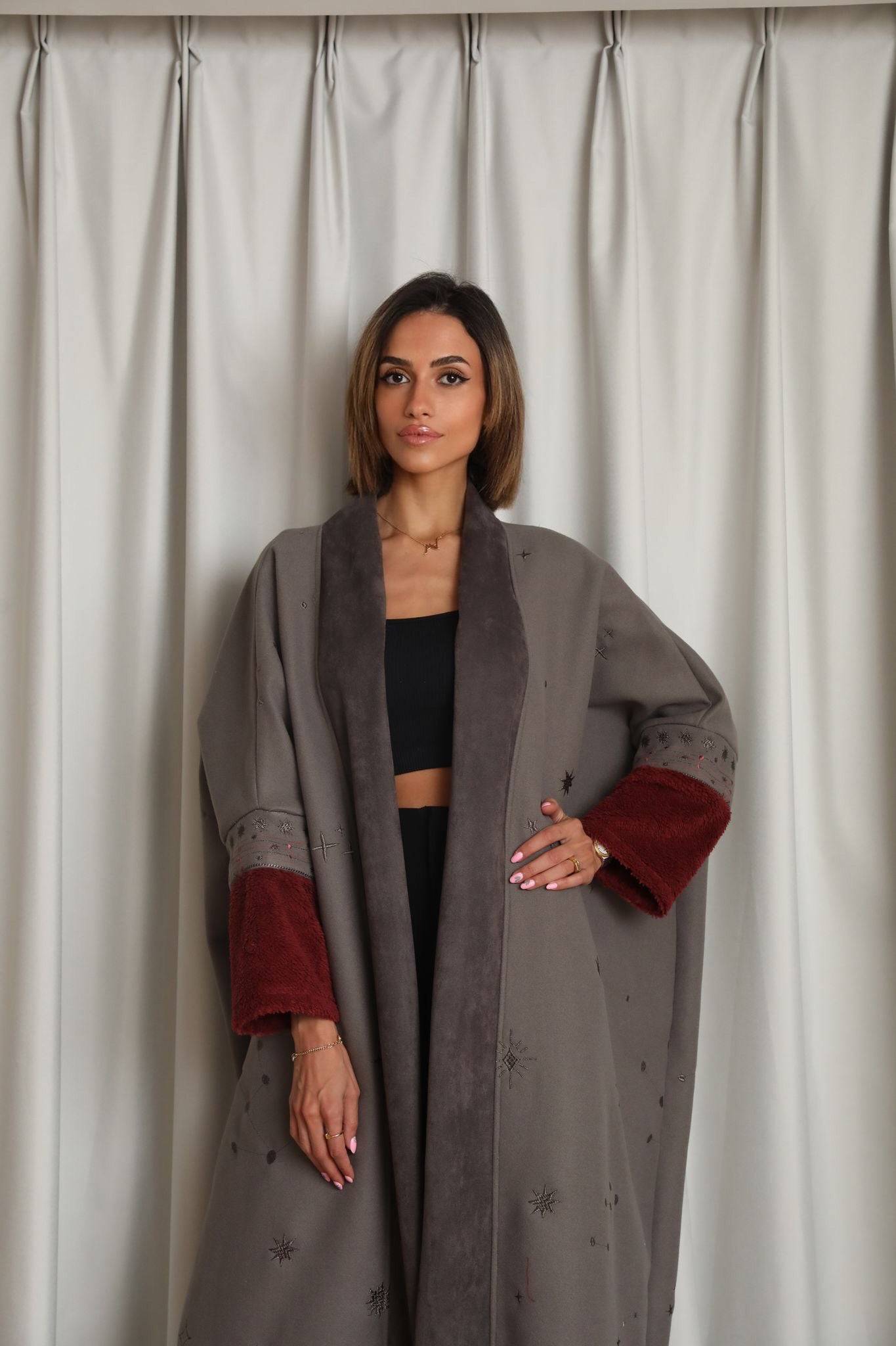 SASSY IN THE CITY ABAYA - THE UNTITLED PROJECT - MIRA Y MANO