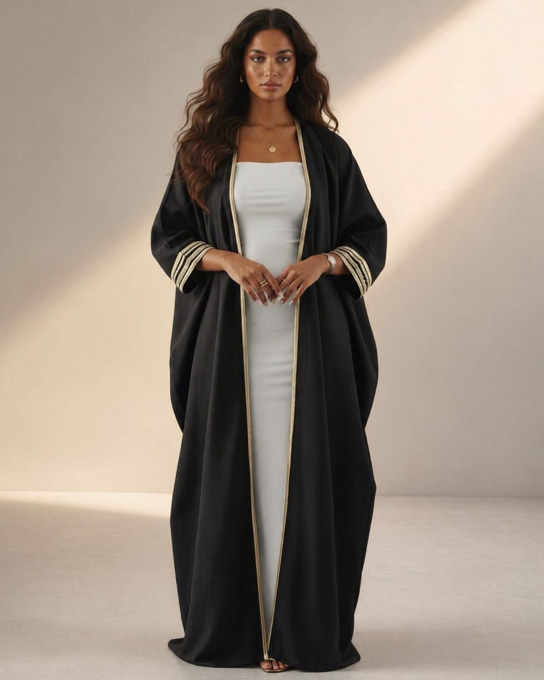 THE GYPSY HEART ABAYA - THE UNTITLED PROJECT - MIRA Y MANO