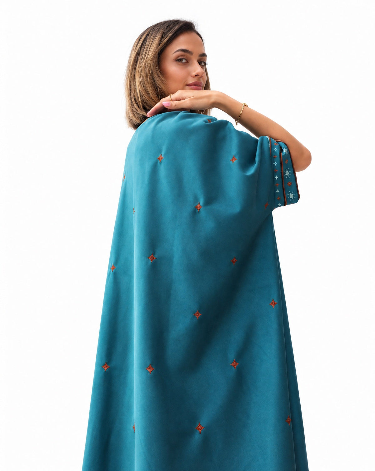 THE STELLAR ABAYA - THE UNTITLED PROJECT - MIRA Y MANO