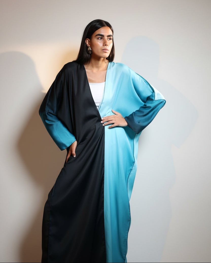OMBRE SKY BLUE ABAYA - THHABAH - MIRA Y MANO