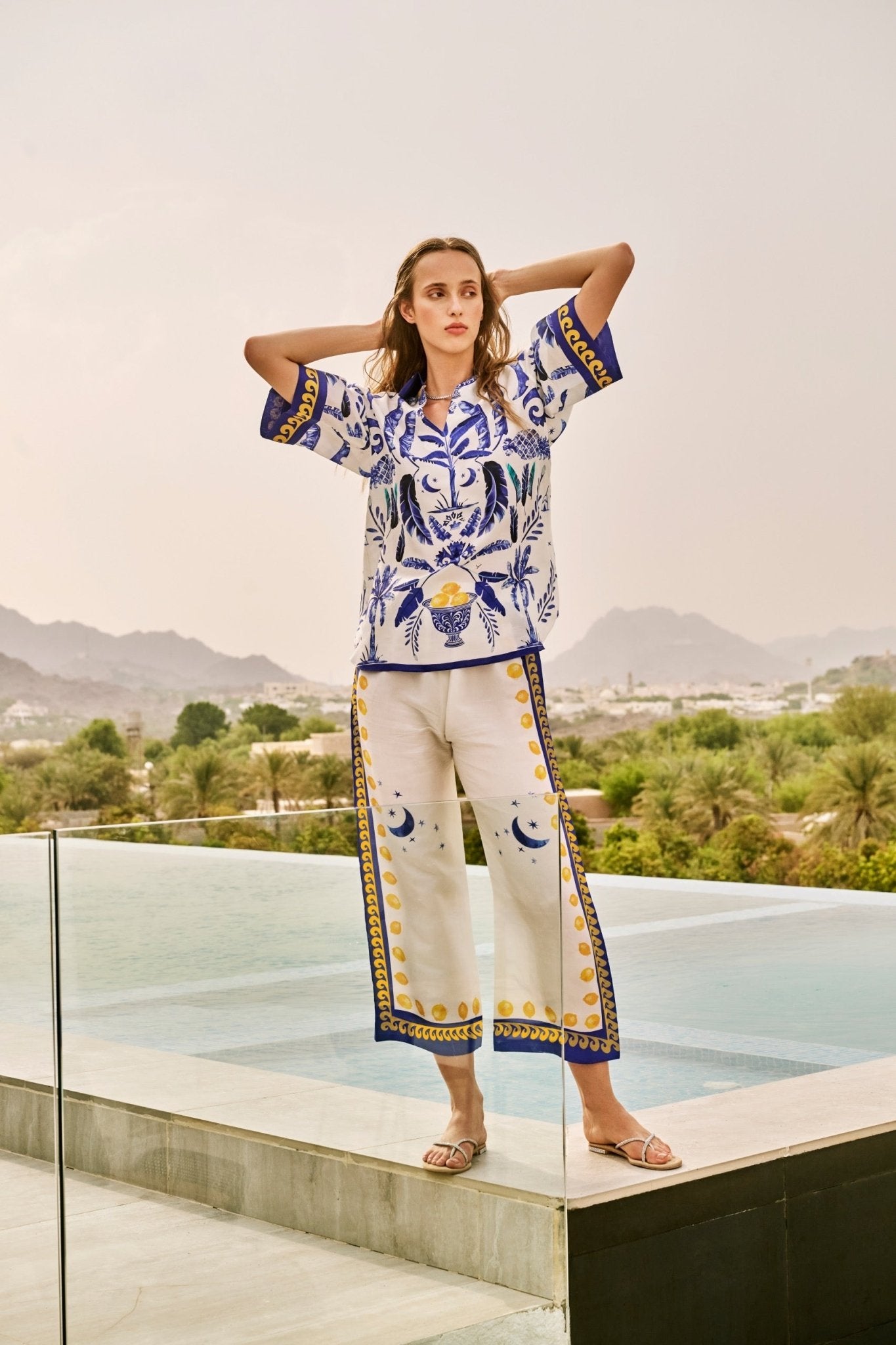 TY - 25 - 10 TOP & TROUSER - TIYA - MIRA Y MANO