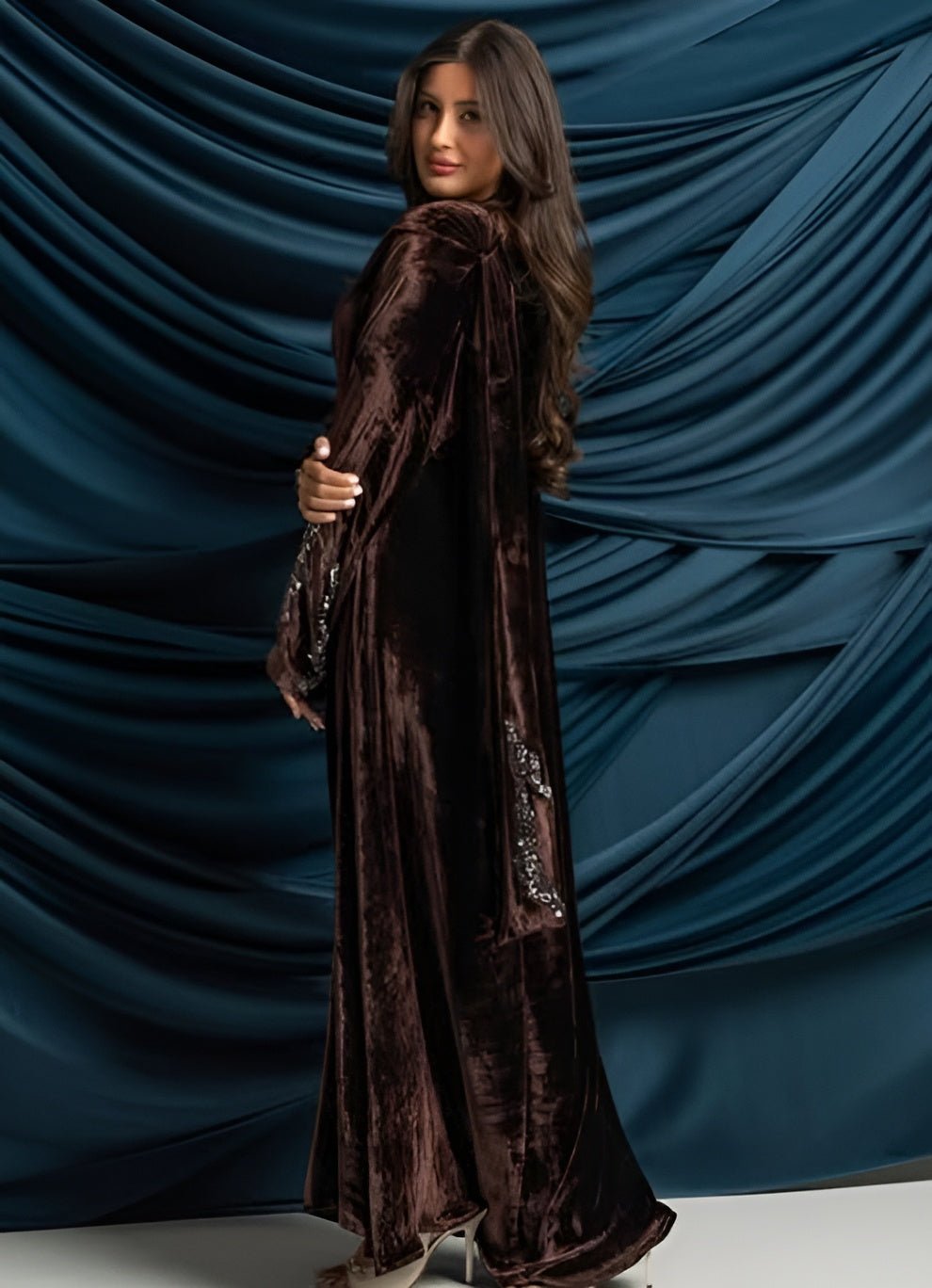 A08 - BR DRESS - UCCELLO - MIRA Y MANO