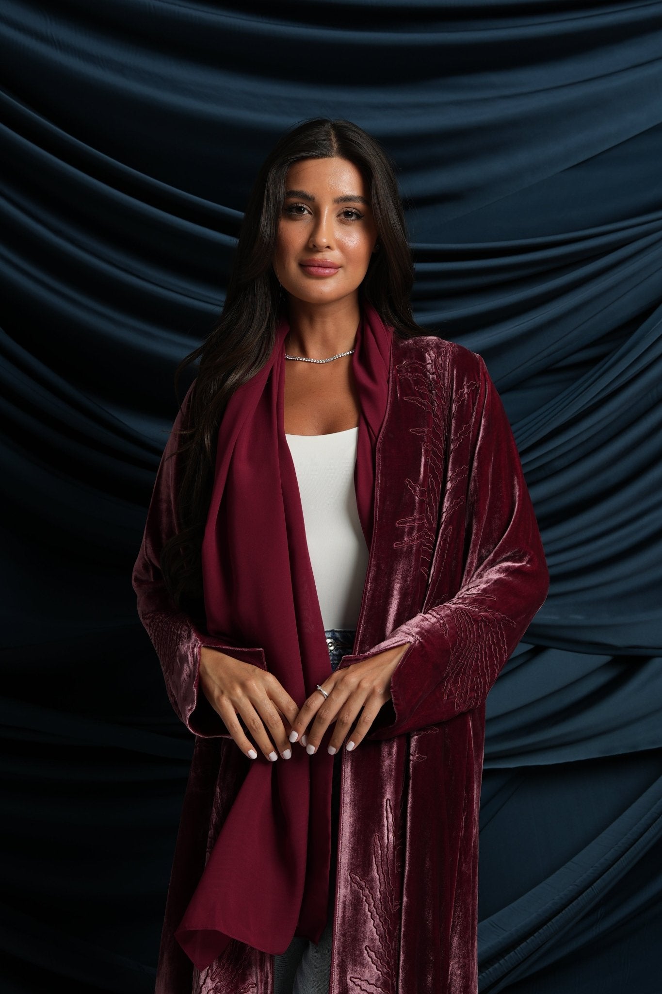 A11 - MR ABAYA - UCCELLO - MIRA Y MANO