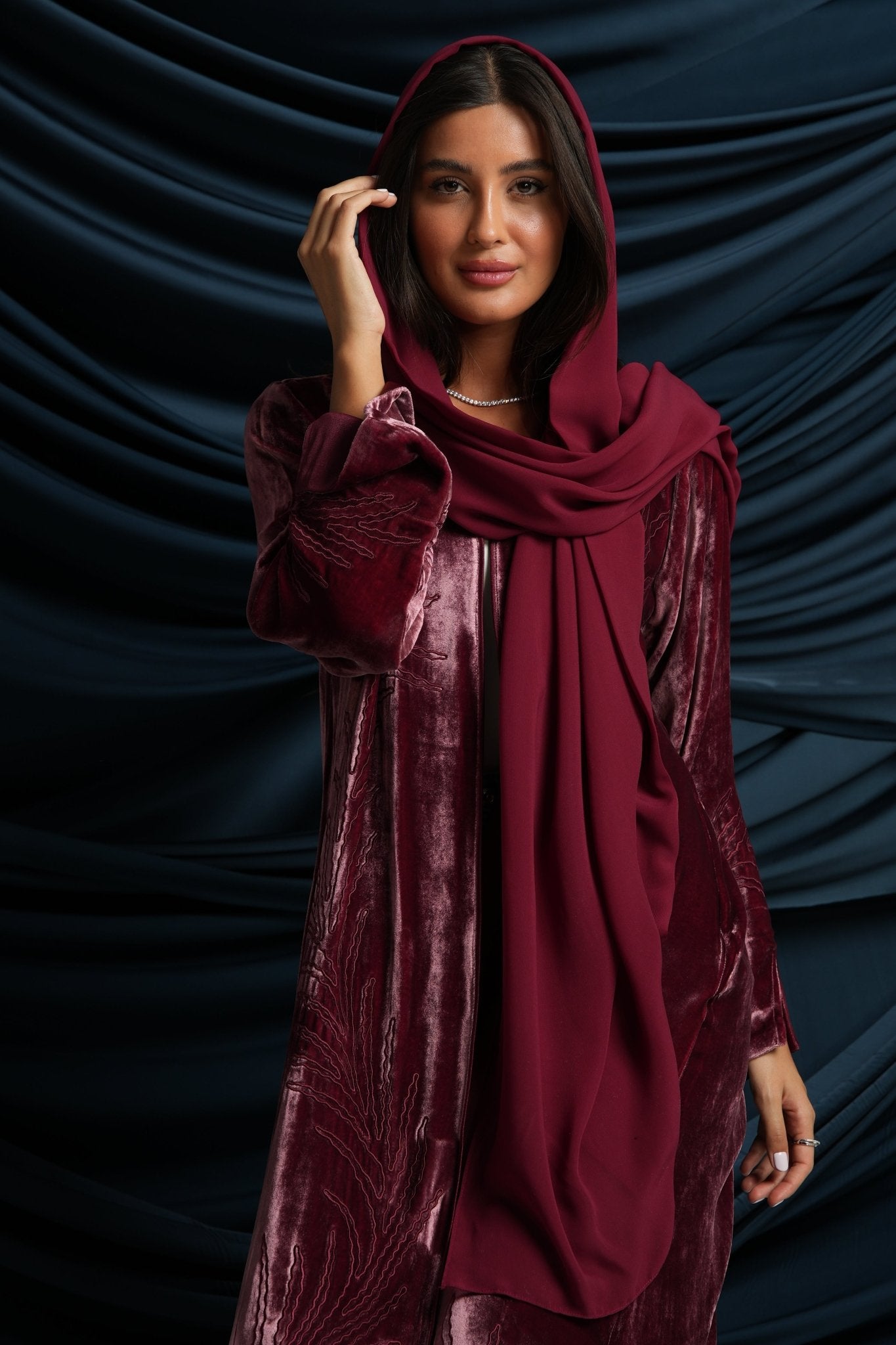 A11 - VR ABAYA - UCCELLO - MIRA Y MANO