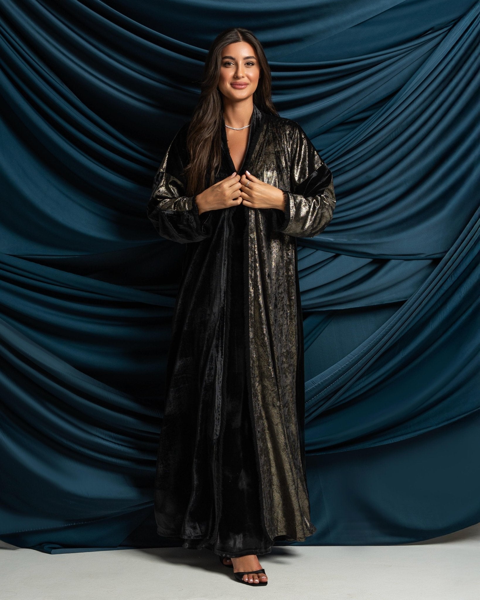 A21 - BK ABAYA - UCELLO - MIRA Y MANO