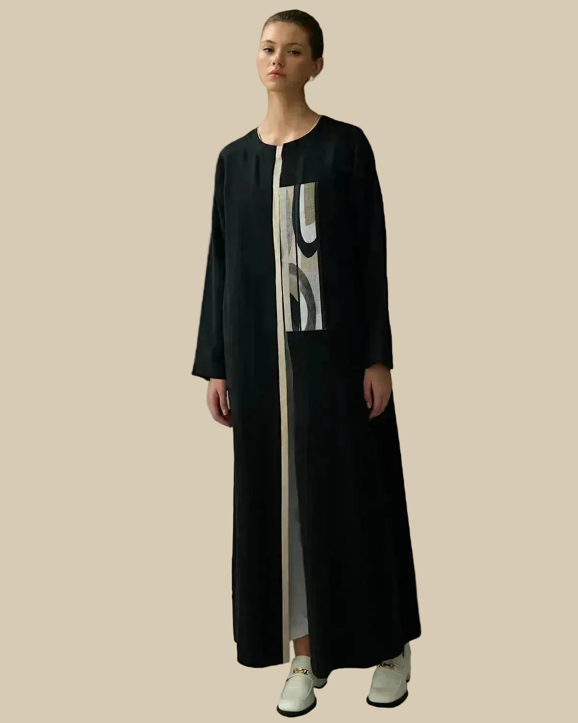 CODE-0330-Black Crepe Abaya - ZAH DESIGN - MIRA Y MANO