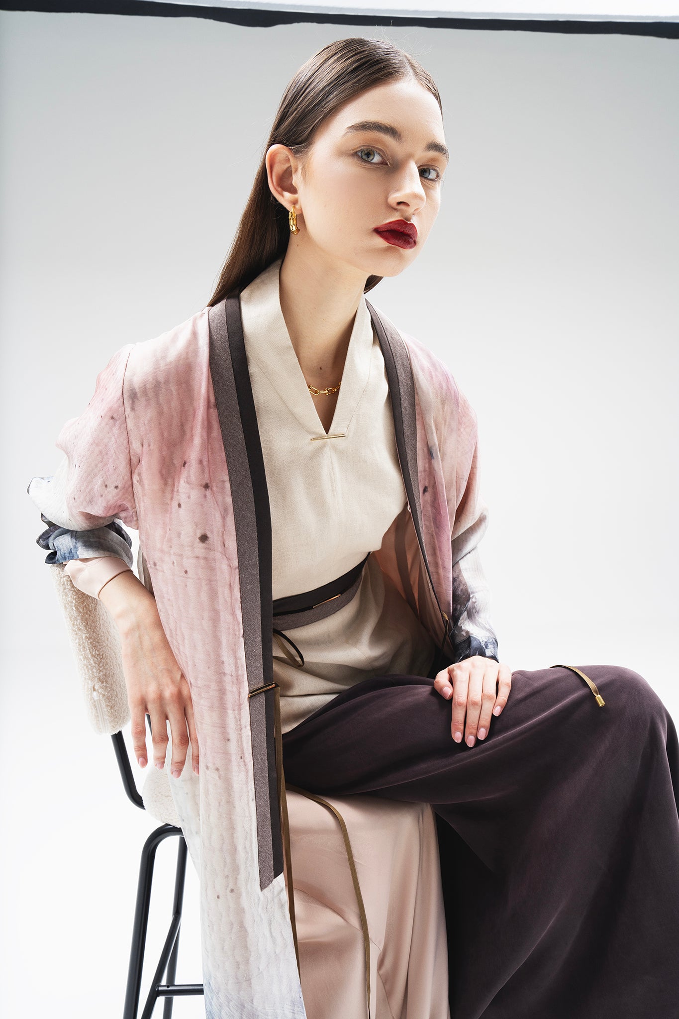 CODE - 0350 ABAYA - ZAH DESIGN - MIRA Y MANO