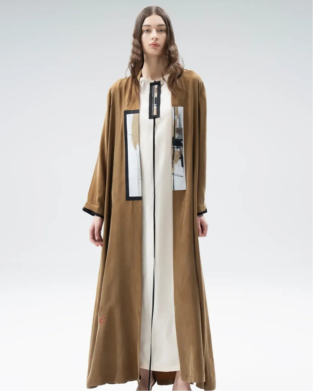CODE - 0362 ABAYA - ZAH DESIGN - MIRA Y MANO