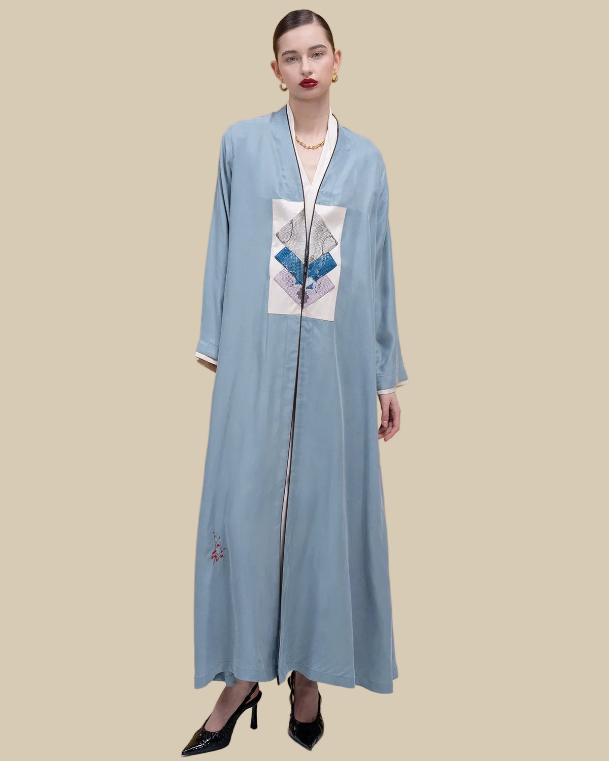 CODE - 0366 ABAYA - ZAH DESIGN - MIRA Y MANO