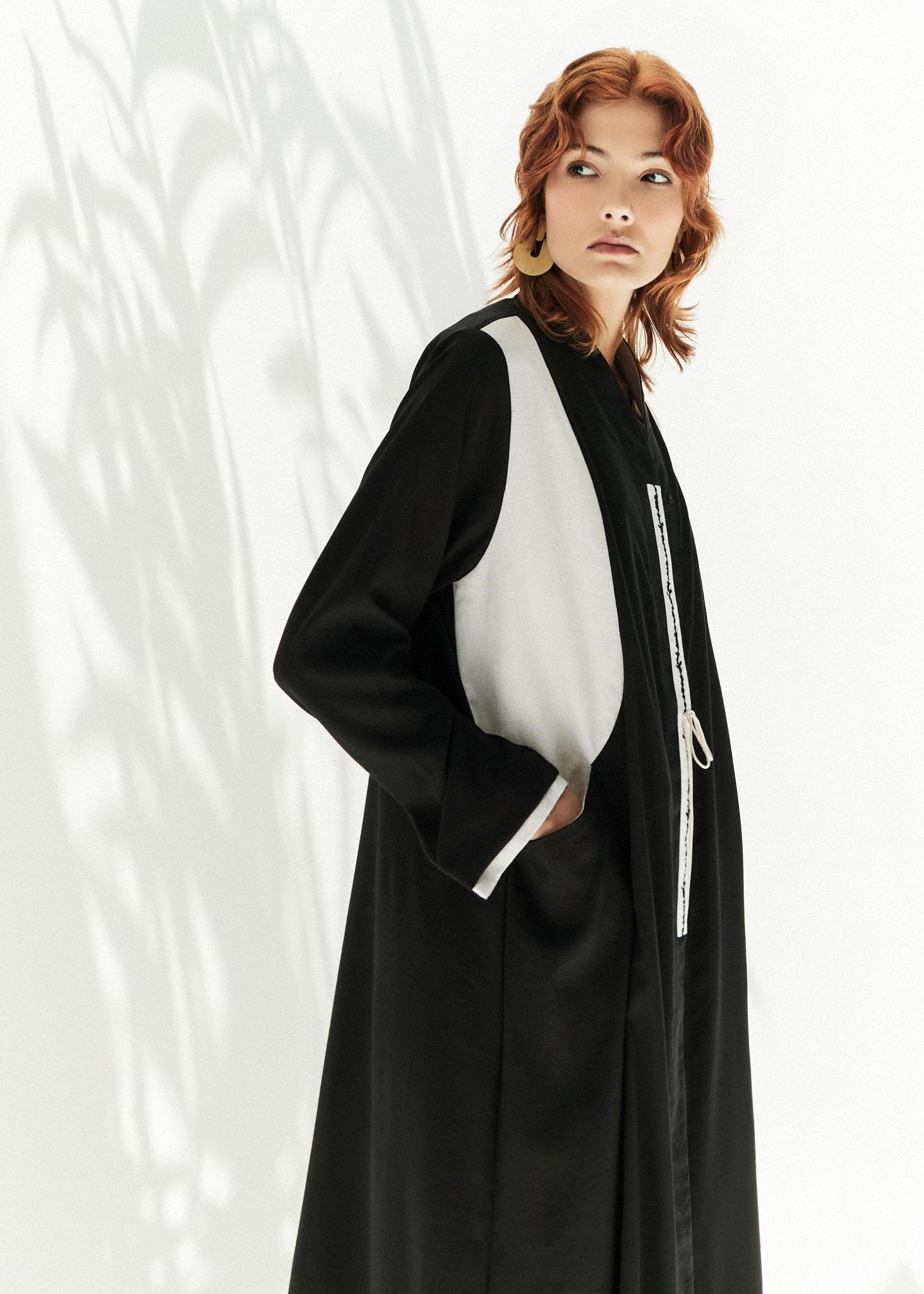 CODE - 0376 ABAYA - ZAH DESIGN - MIRA Y MANO