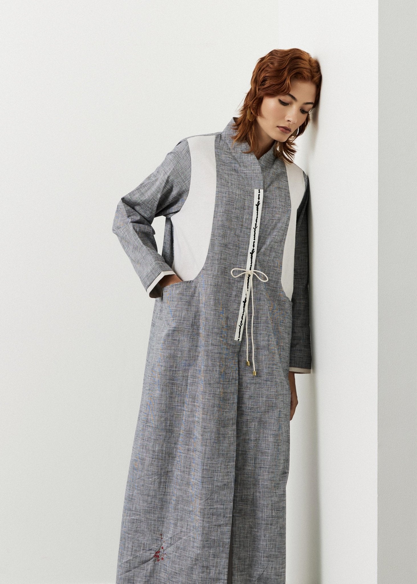 CODE - 0377 ABAYA - ZAH DESIGN - MIRA Y MANO