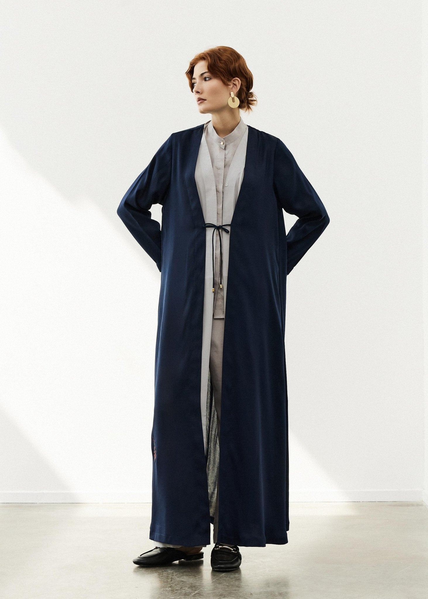 CODE - 0383 ABAYA - ZAH DESIGN - MIRA Y MANO
