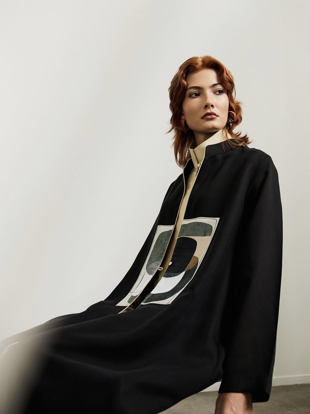 CODE - 0385 ABAYA - ZAH DESIGN - MIRA Y MANO