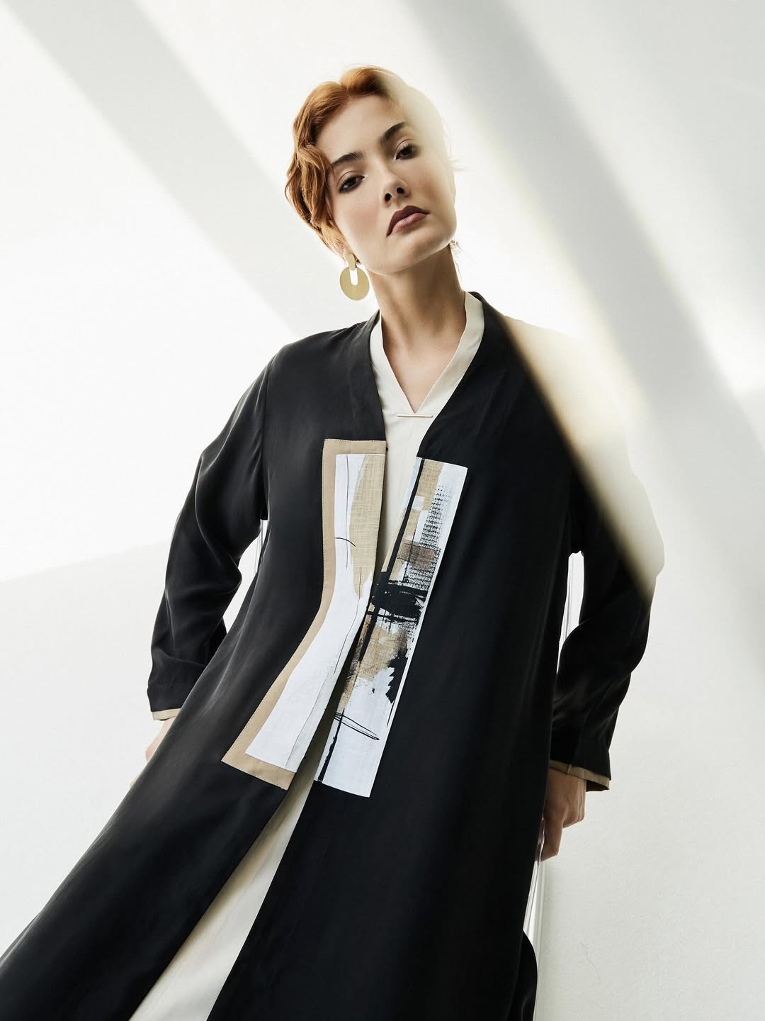 CODE - 0386 ABAYA - ZAH DESIGN - MIRA Y MANO