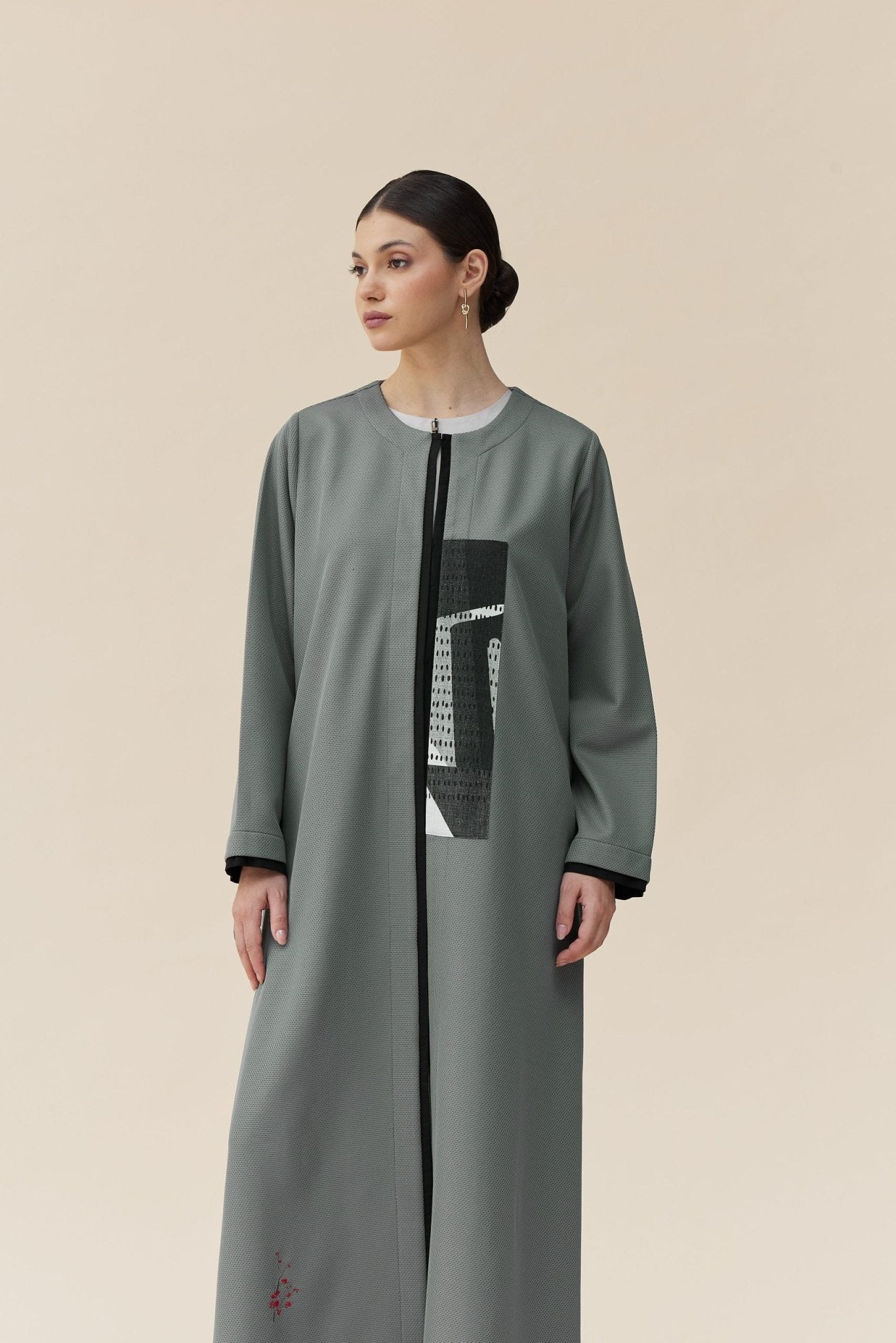 CODE - 0394 ABAYA - ZAH DESIGN - MIRA Y MANO