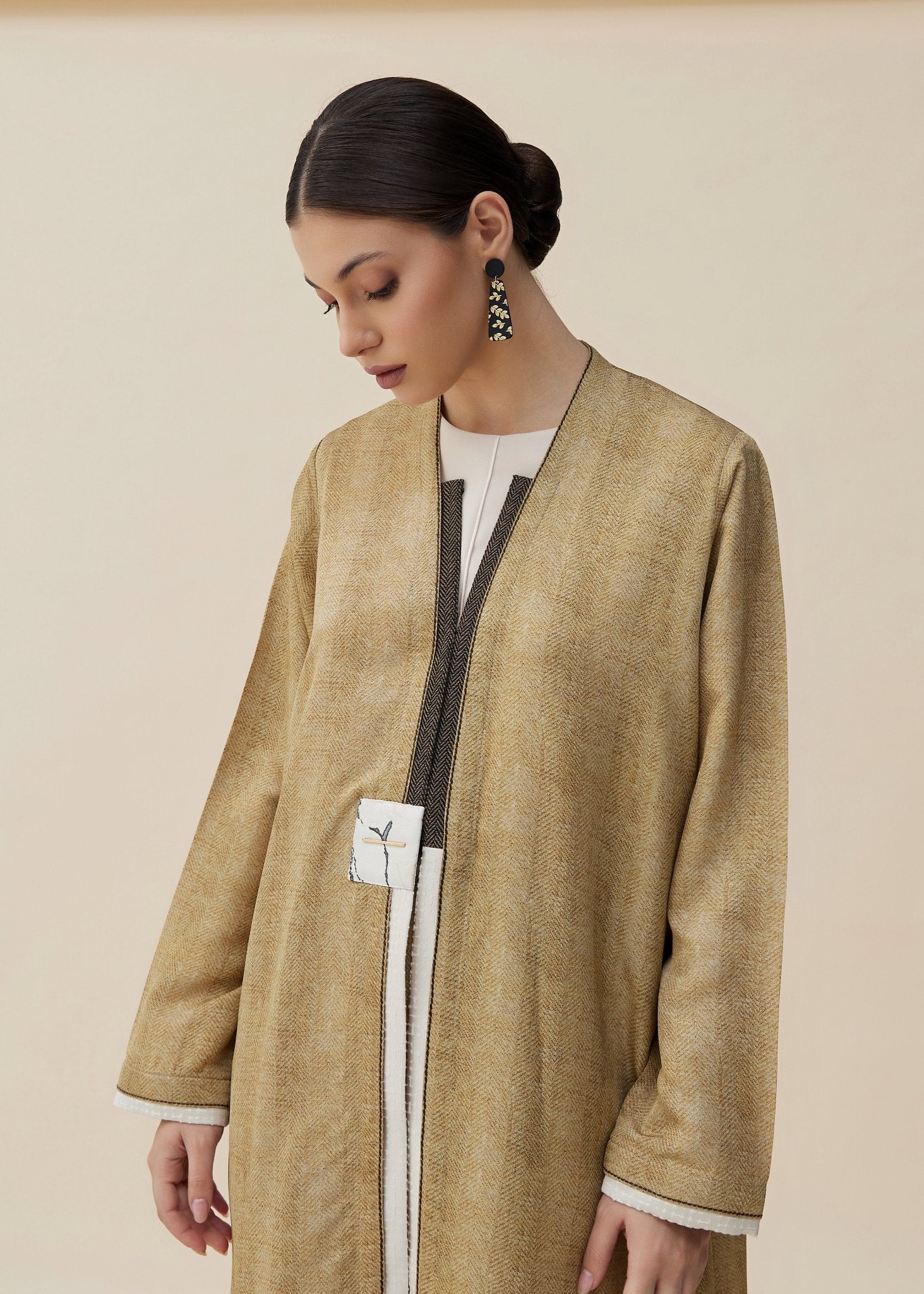 CODE - 0398 ABAYA - ZAH DESIGN - MIRA Y MANO