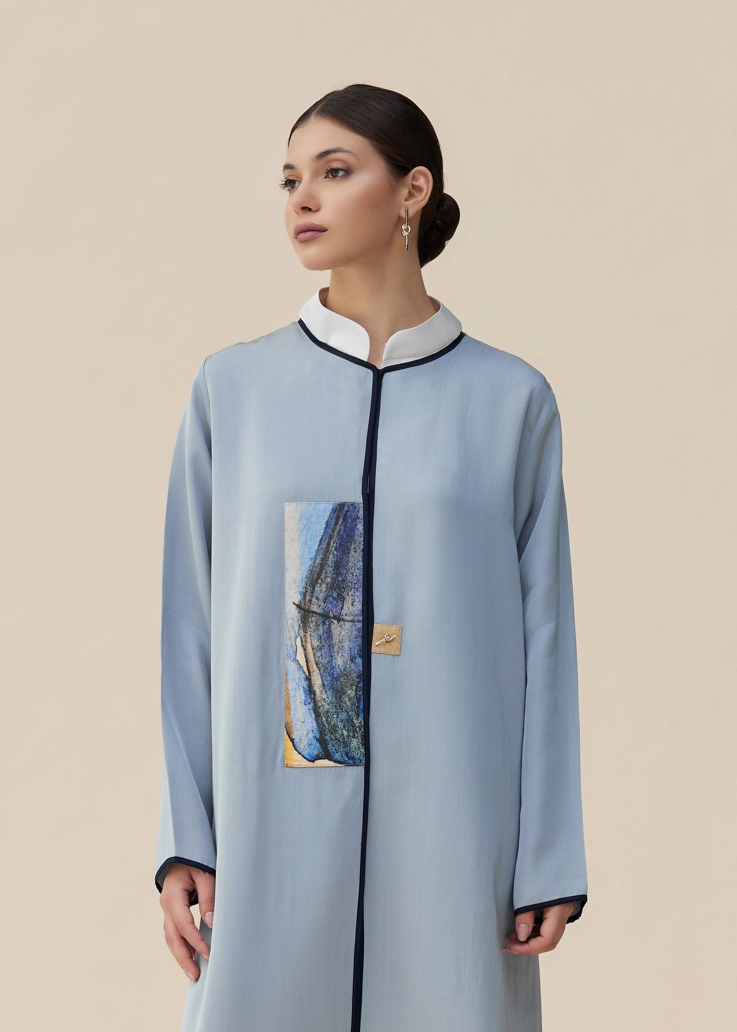 CODE - 0400 ABAYA - ZAH DESIGN - MIRA Y MANO