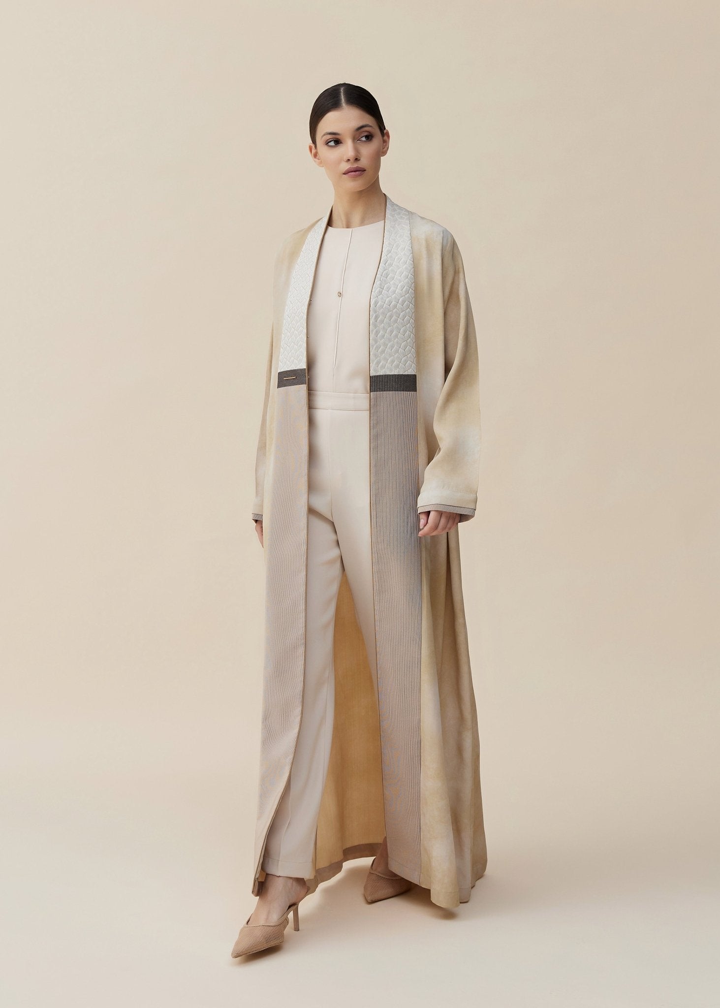 CODE - 0402 ABAYA - ZAH DESIGN - MIRA Y MANO