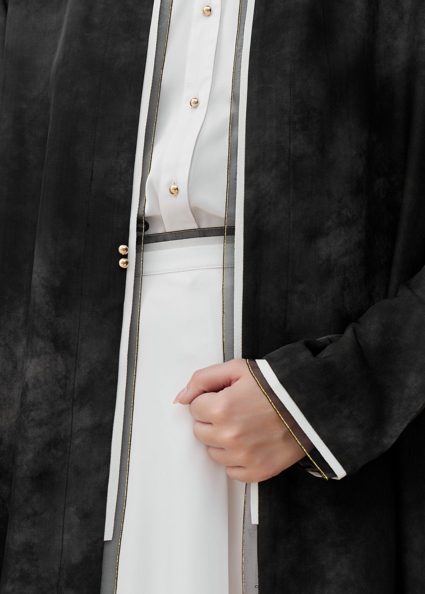 CODE - 0403 ABAYA - ZAH DESIGN - MIRA Y MANO