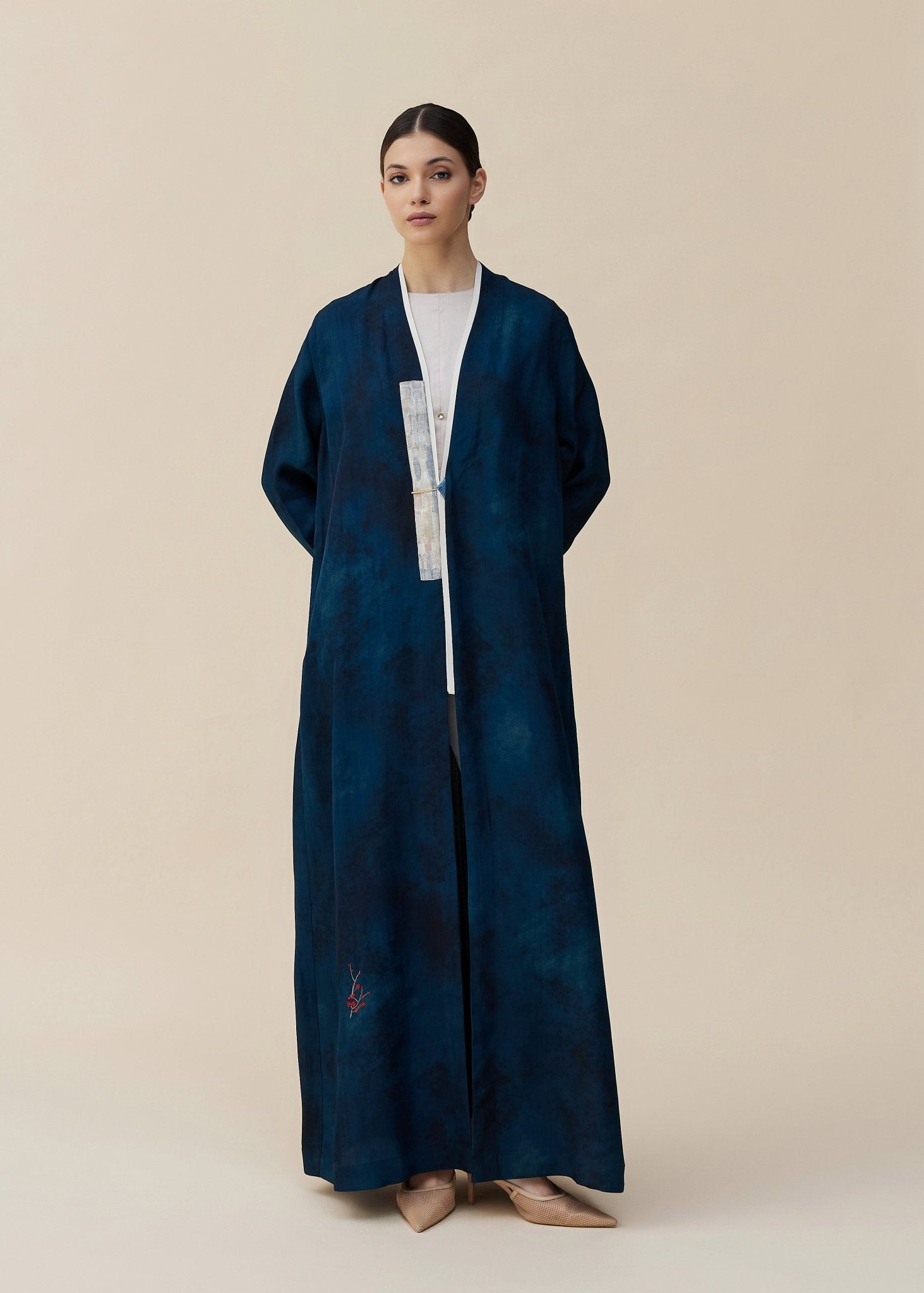 CODE - 0404 ABAYA - ZAH DESIGN - MIRA Y MANO