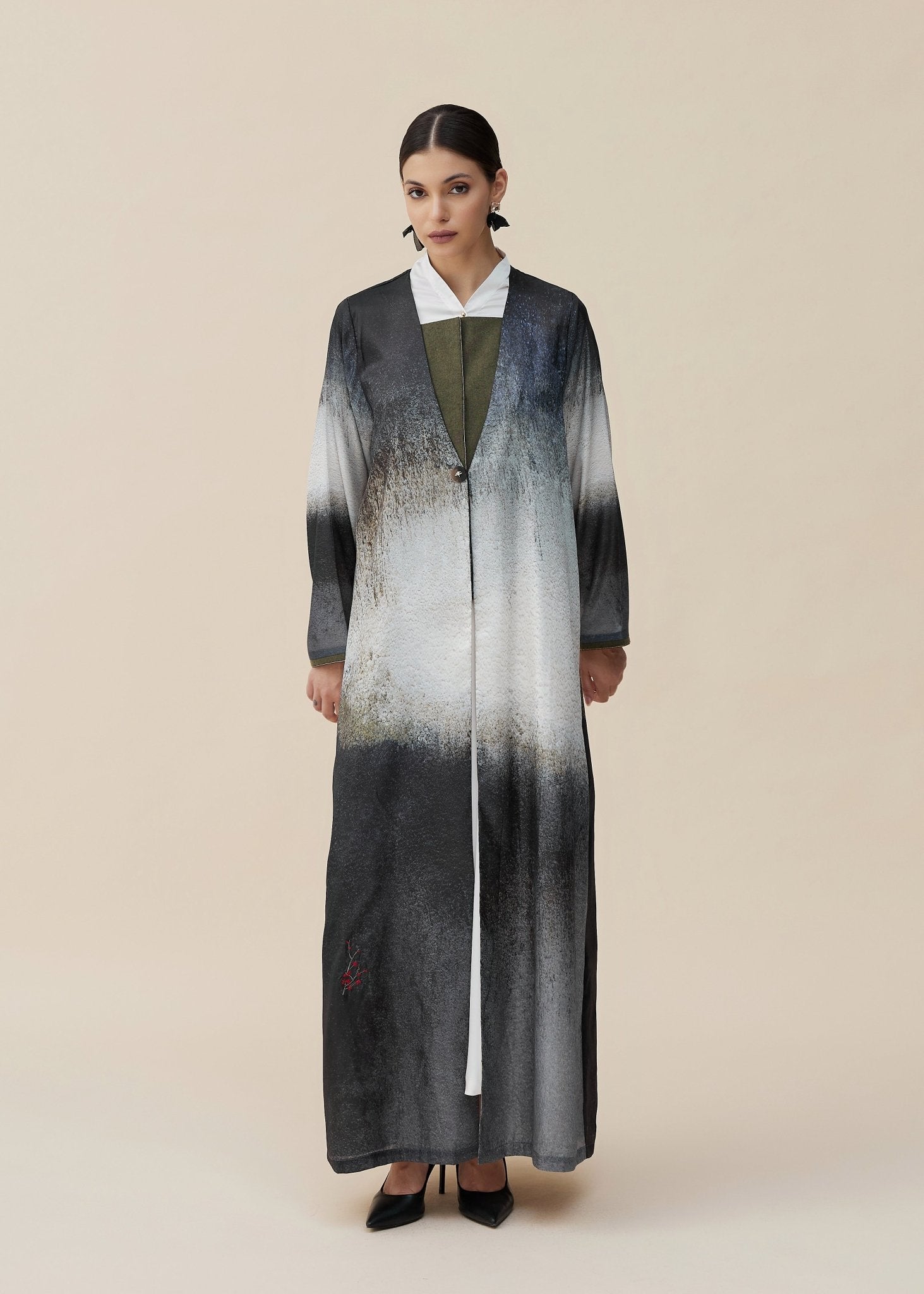 CODE - 0406 ABAYA - ZAH DESIGN - MIRA Y MANO