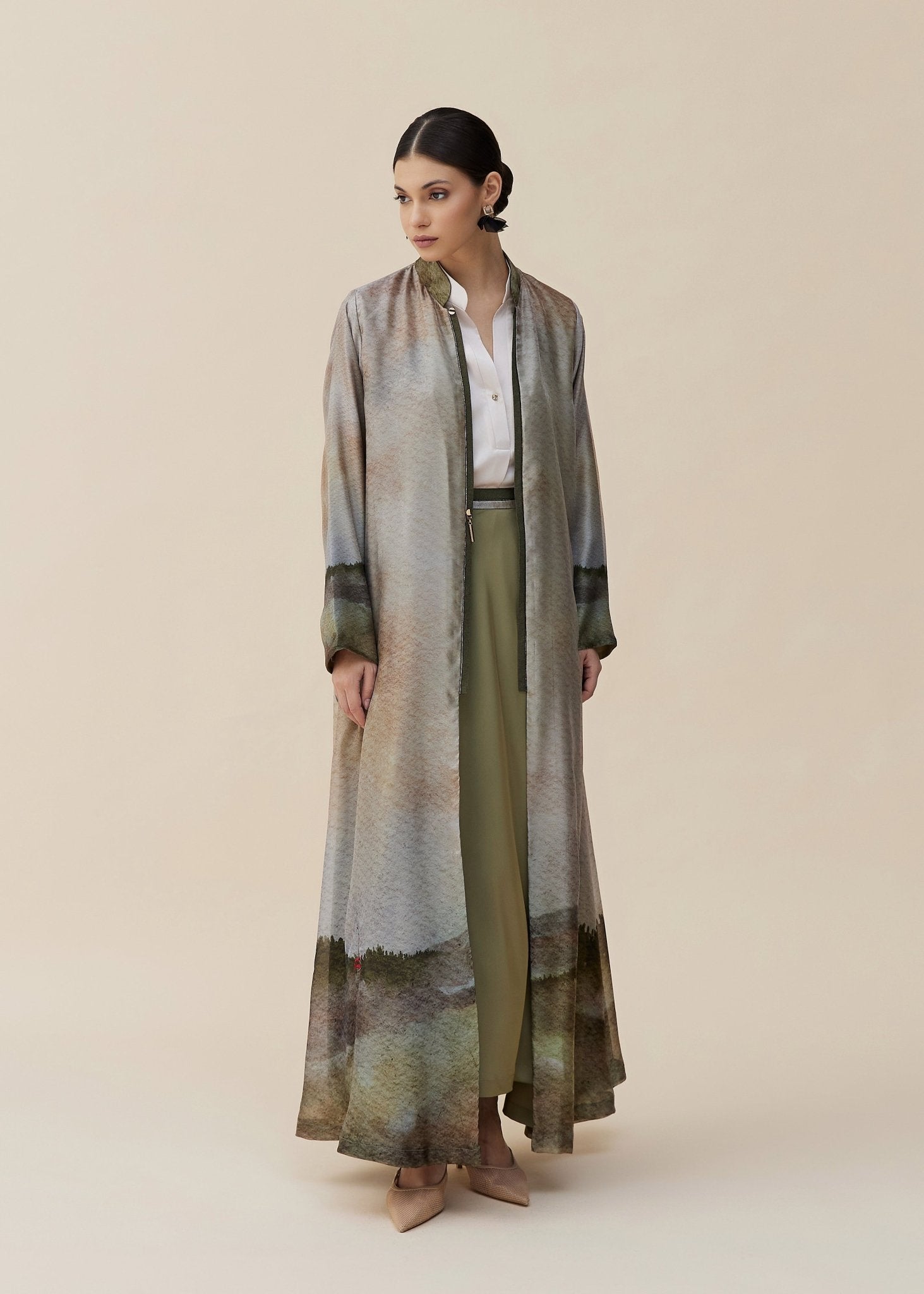 CODE - 0410 ABAYA - ZAH DESIGN - MIRA Y MANO