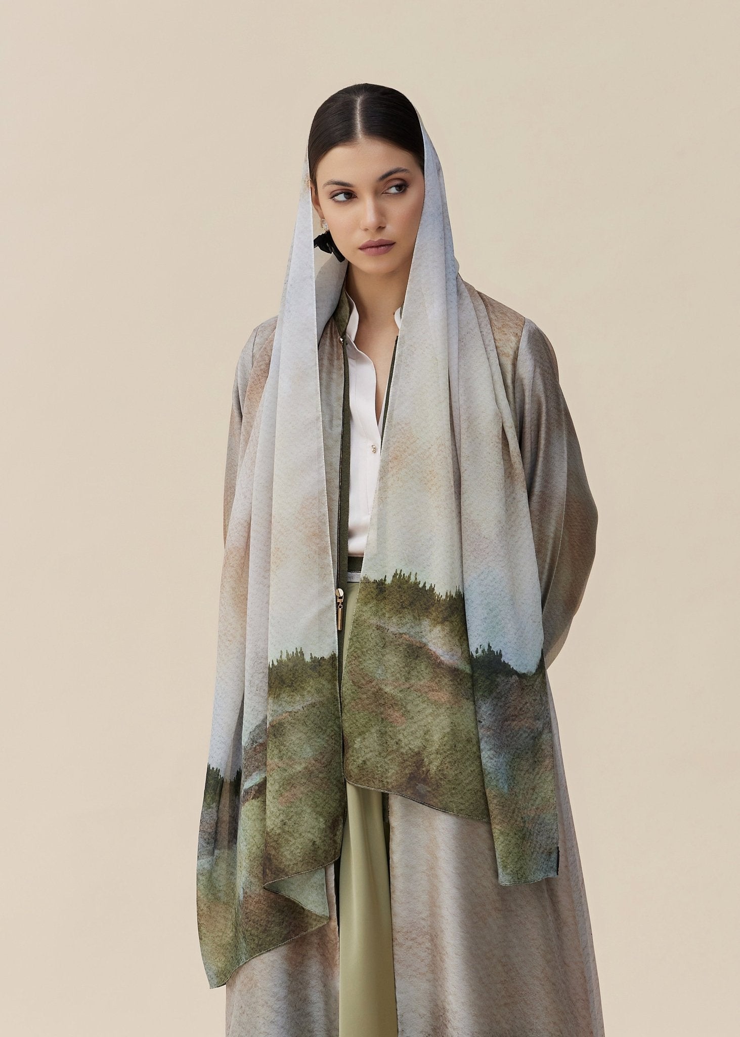 CODE - 0410 ABAYA - ZAH DESIGN - MIRA Y MANO