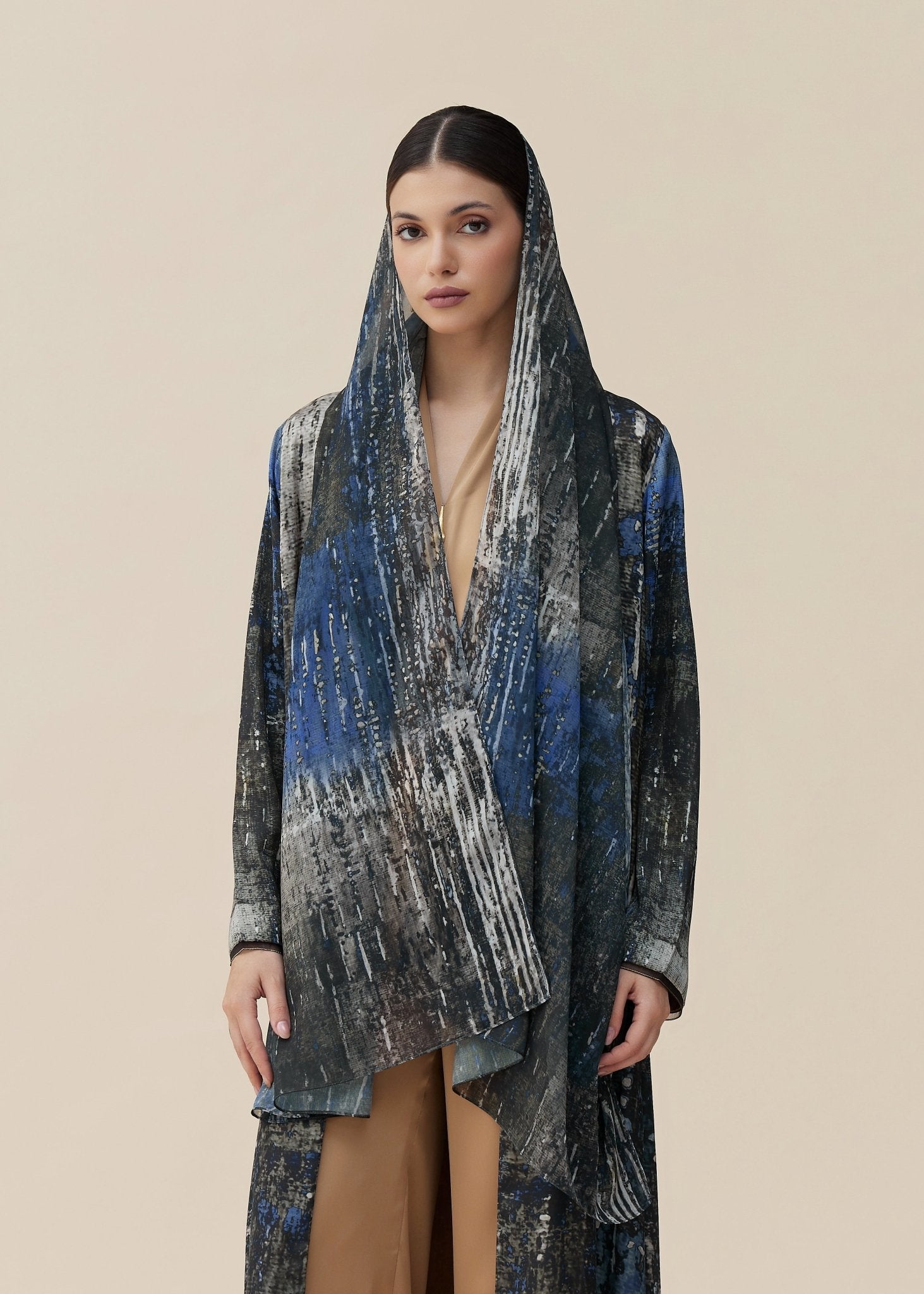 CODE - 0420 ABAYA - ZAH DESIGN - MIRA Y MANO