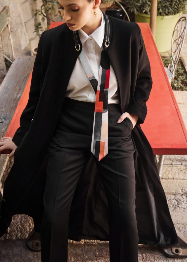 CODE - 0421 ABAYA - ZAH DESIGN - MIRA Y MANO