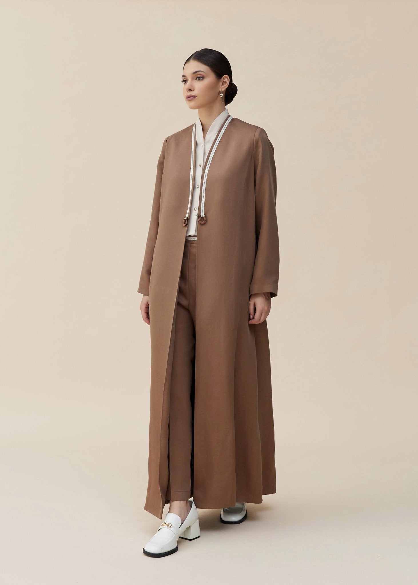 CODE - 0425 ABAYA - ZAH DESIGN - MIRA Y MANO