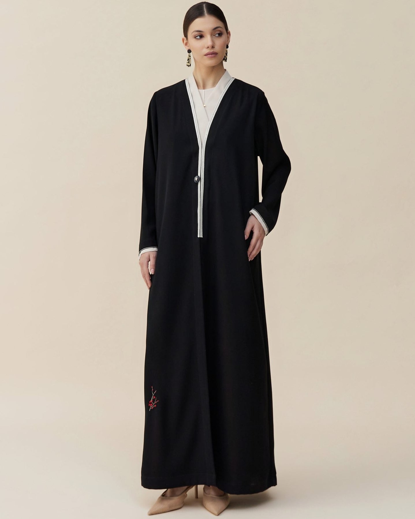 CODE - 0426 ABAYA - ZAH DESIGN - MIRA Y MANO
