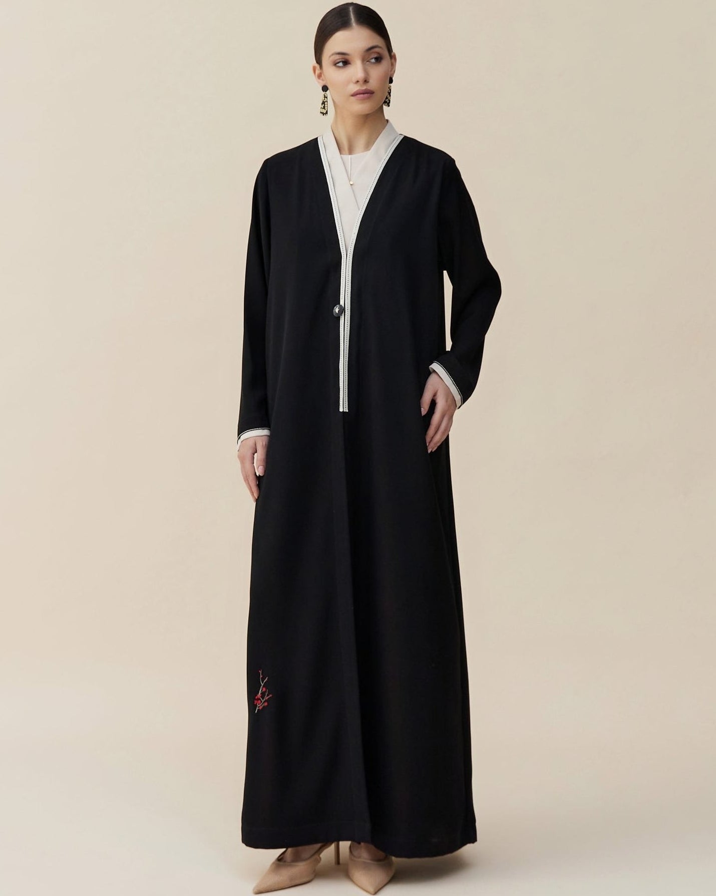 CODE - 0426 ABAYA - ZAH DESIGN - MIRA Y MANO