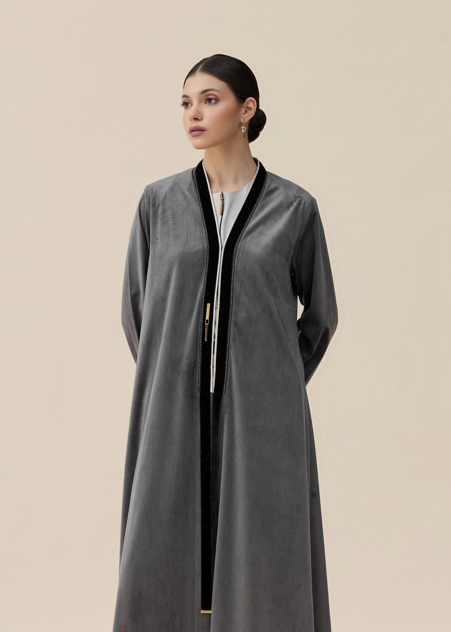 CODE - 0429 ABAYA - ZAH DESIGN - MIRA Y MANO