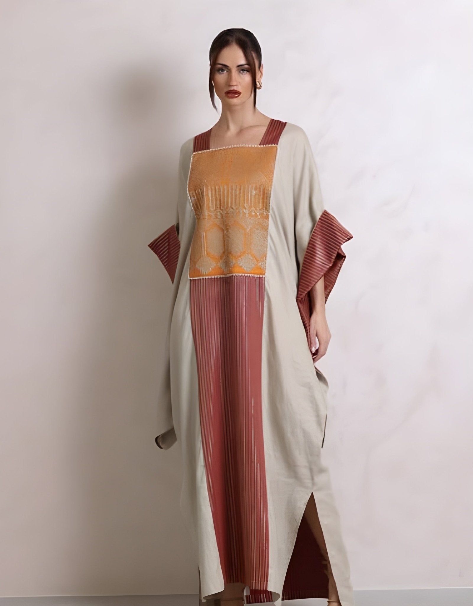 R26ZAY084 - BEI KAFTAN - ZAYLOONA - MIRA Y MANO