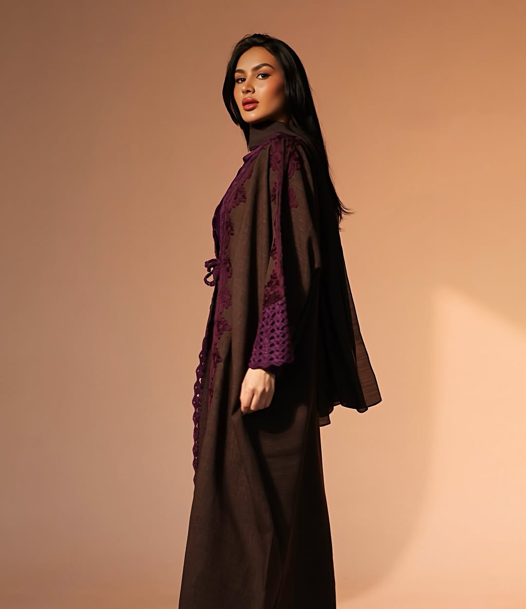 AZURA ABAYA - ZIYA - MIRA Y MANO