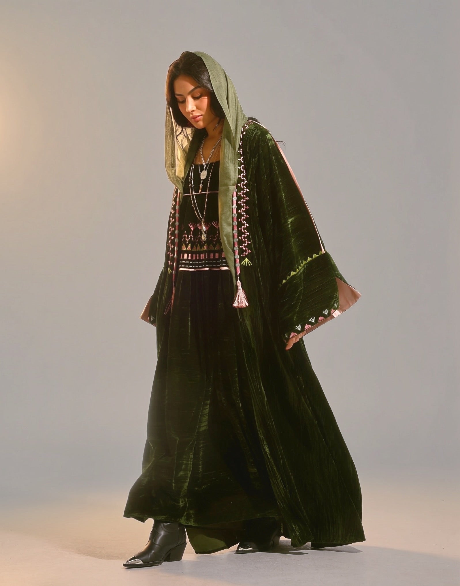 BLUSHING MOSS ABAYA SET - ZIYA - MIRA Y MANO