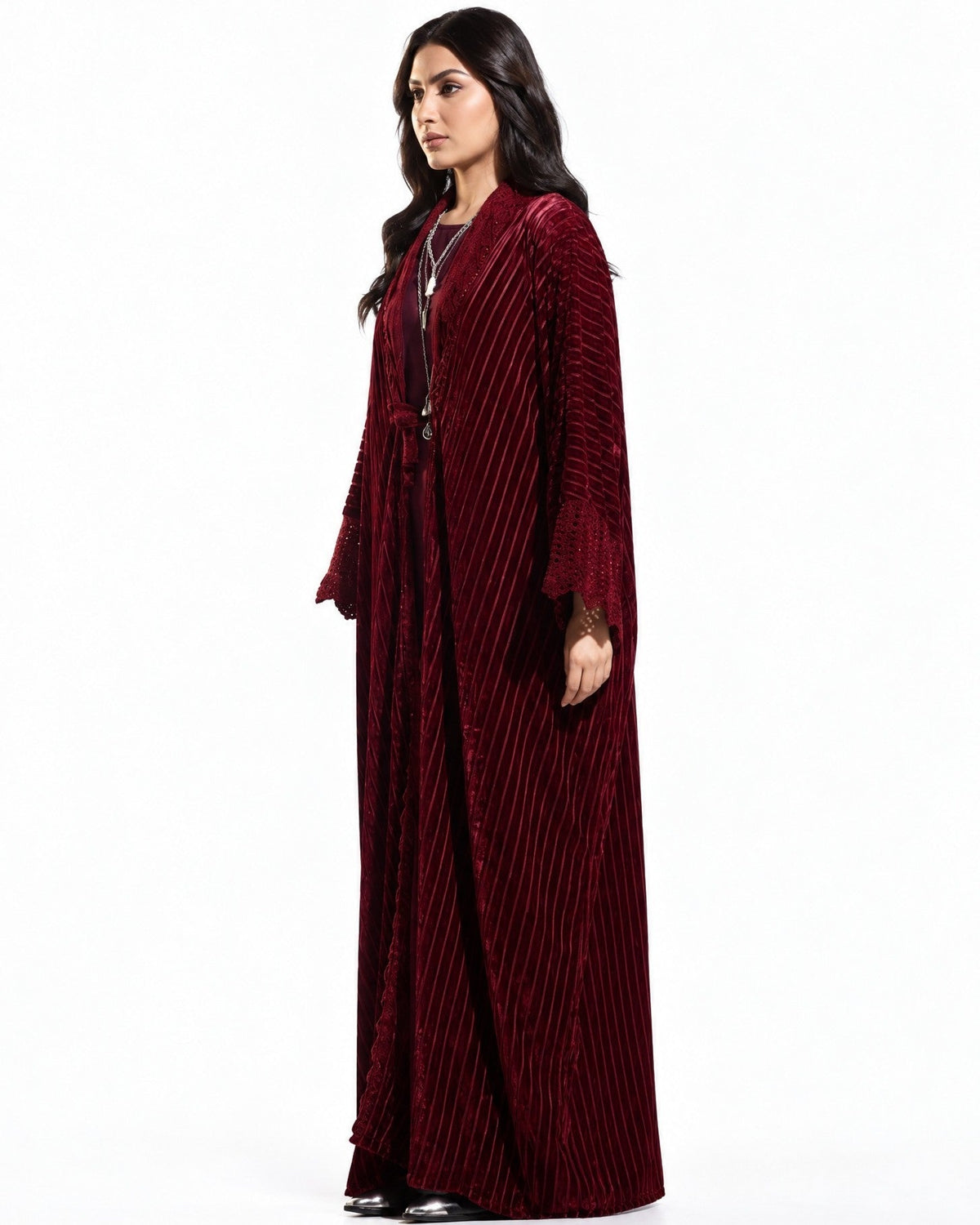 PLUM - Maroon Velvet Abaya - ZIYA - MIRA Y MANO