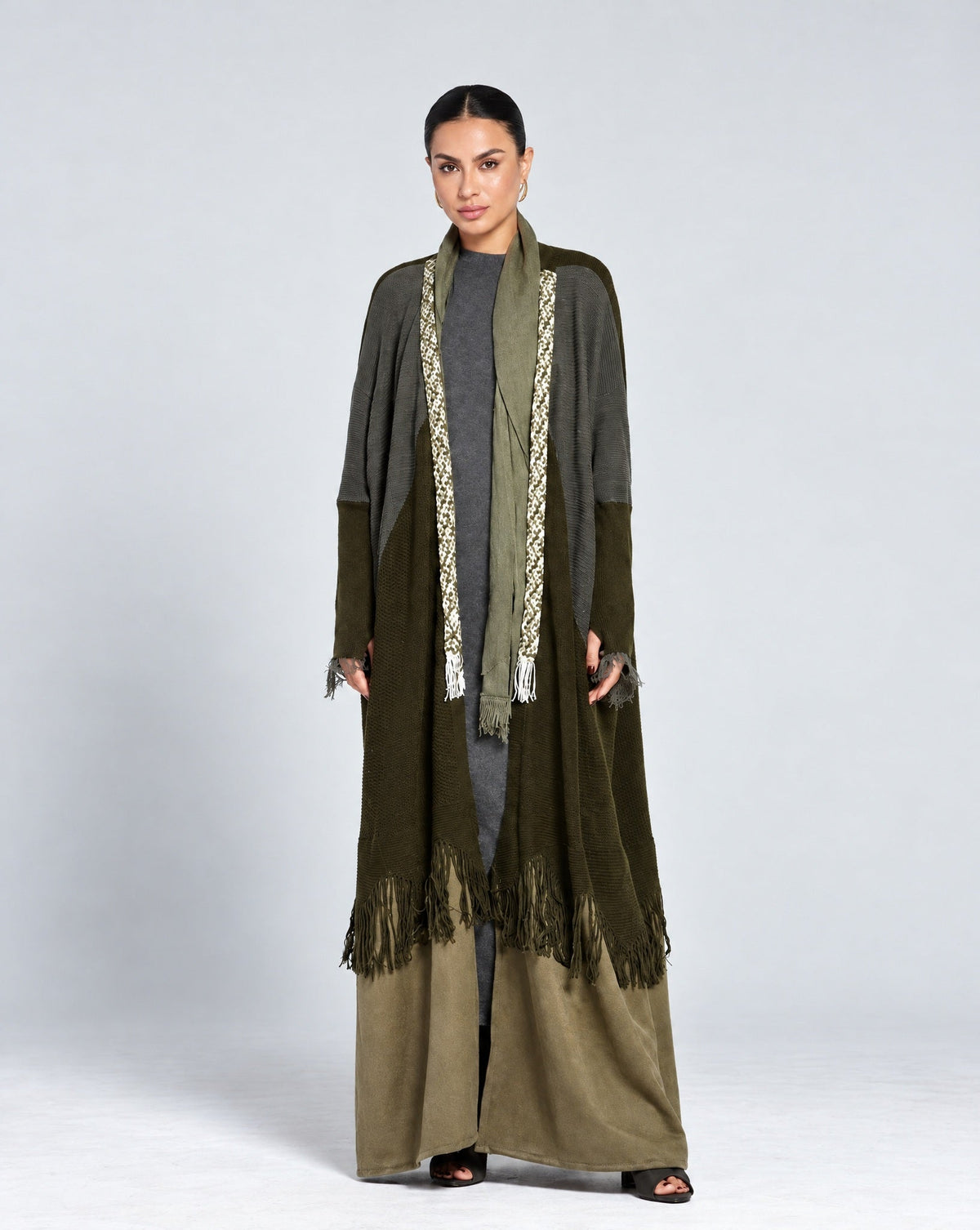 Signature Olive Wool Abaya - ZIYA - MIRA Y MANO
