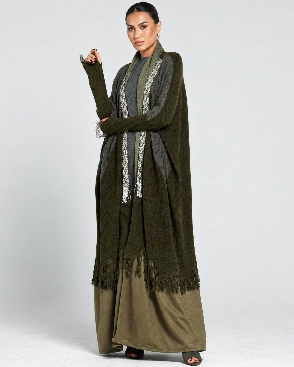 Signature Olive Wool Abaya - ZIYA - MIRA Y MANO