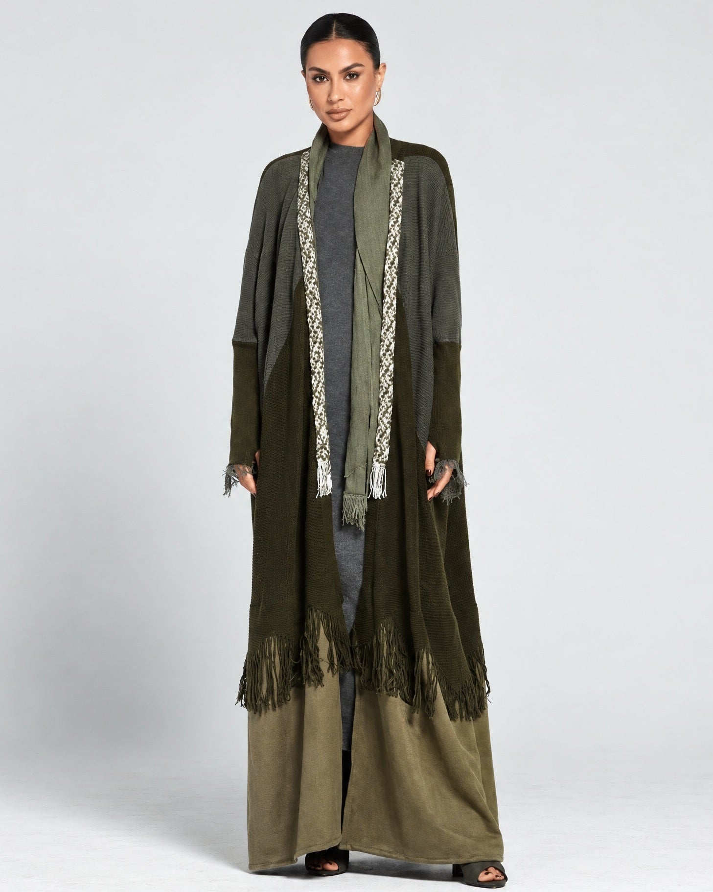 Signature Olive Wool Abaya - ZIYA - MIRA Y MANO