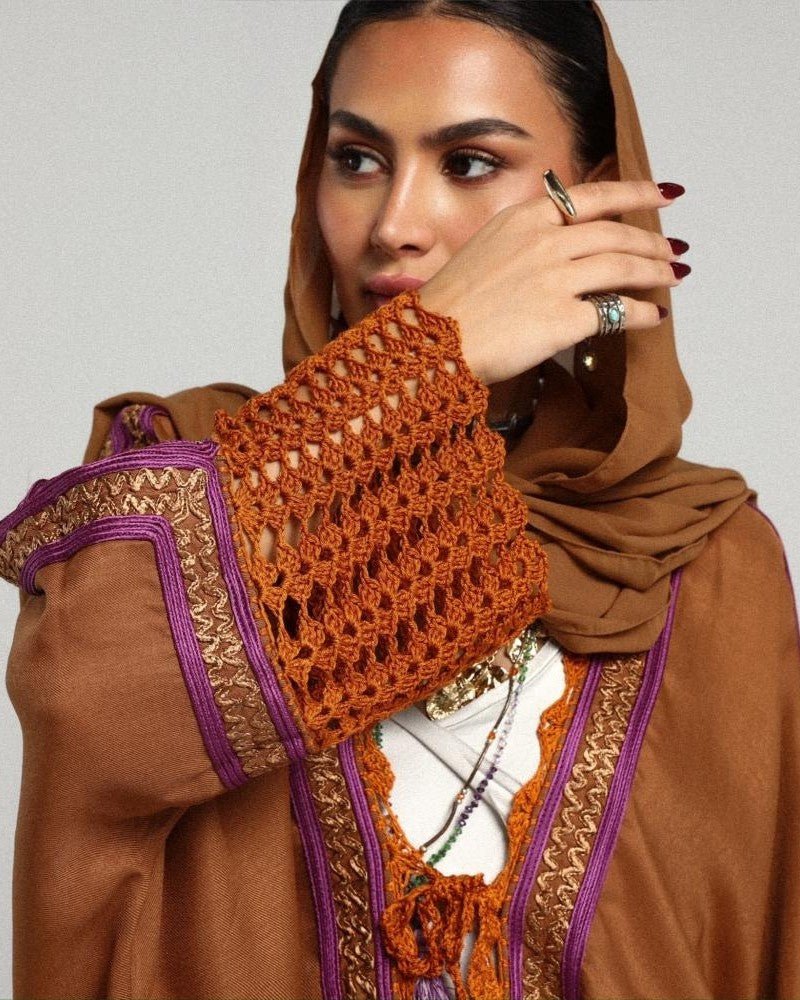 Spicy Sunset – Chocolate Linen Abaya - ZIYA - MIRA Y MANO