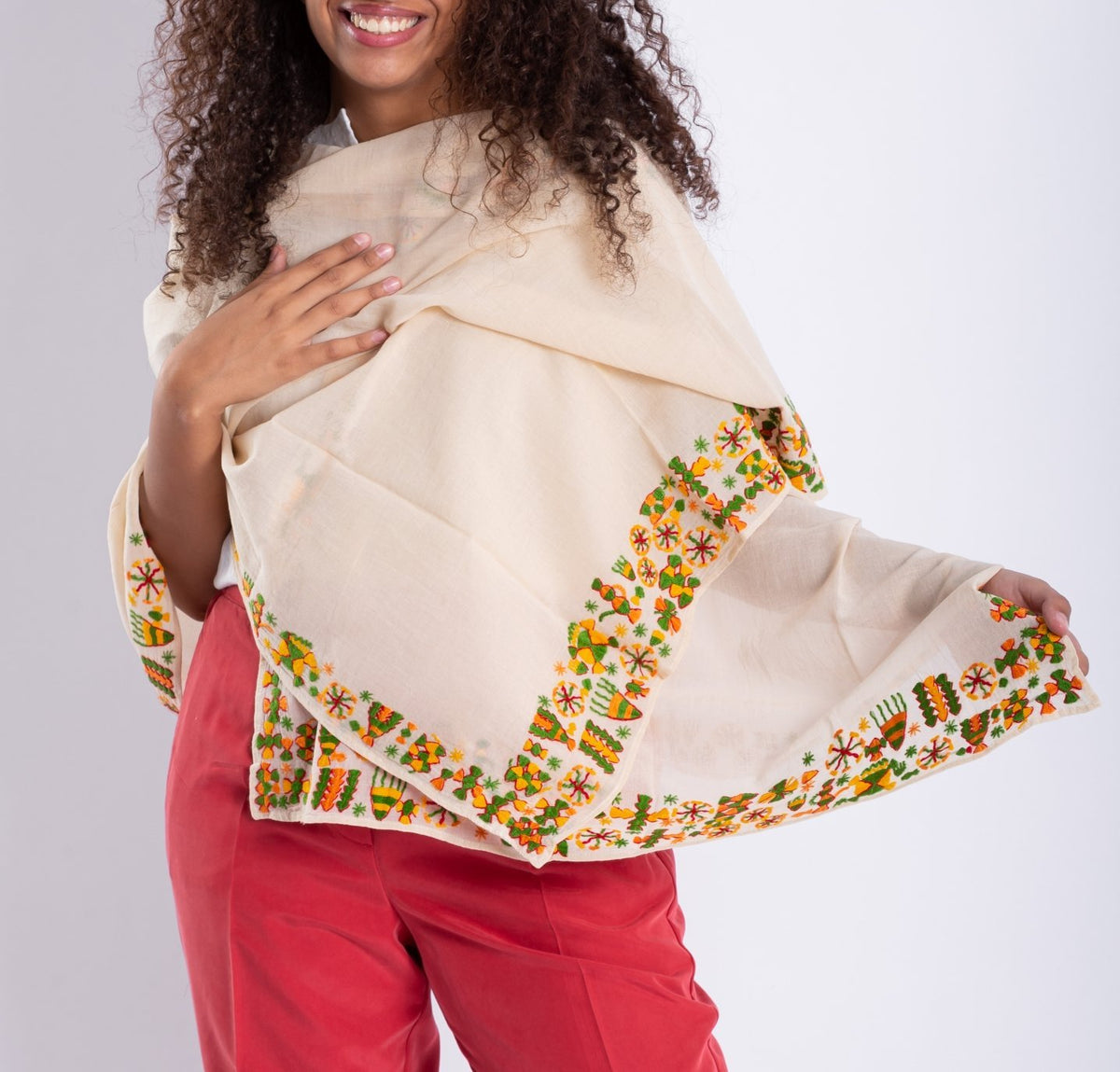 S27-B – وشاح بيج – صورة المنتج 1